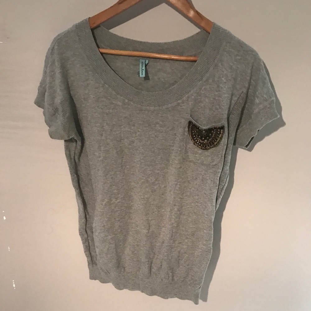Tee
